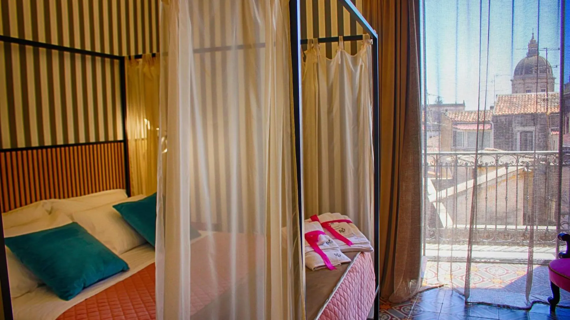Nocleg ze śniadaniem Roby'S Boutique Rooms - Luxury B&B Katania